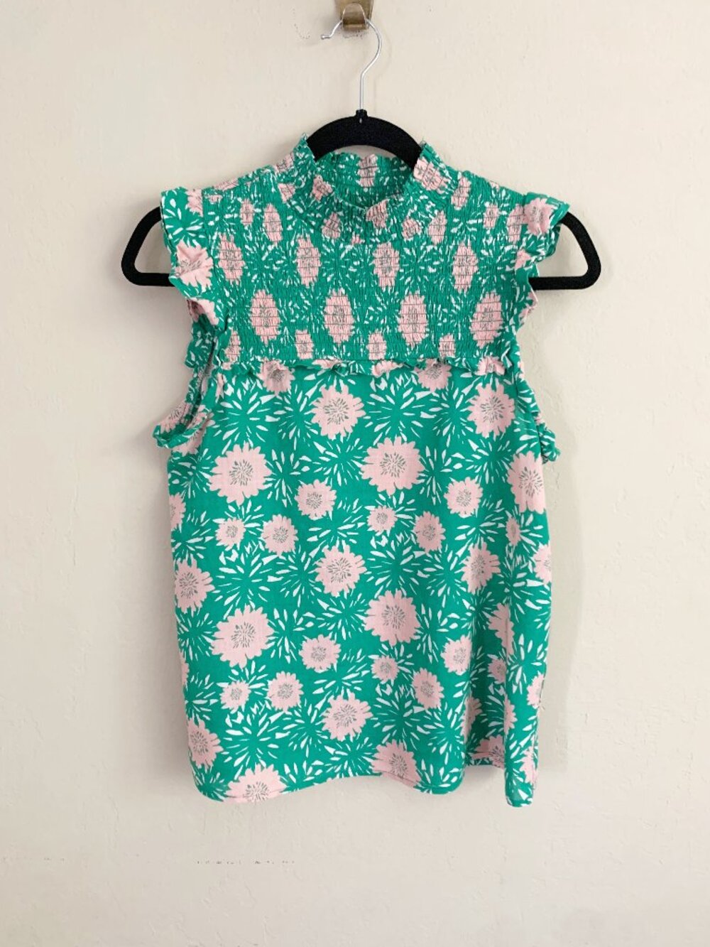 THML Smocked Flutter Sleeve Top • Women’s Small